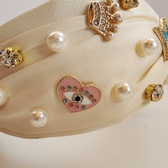 6,  NWT Ivory Pearl Evil Eye Star Heart Crown Embellished Twisted Headband - Picture 7 of 9
